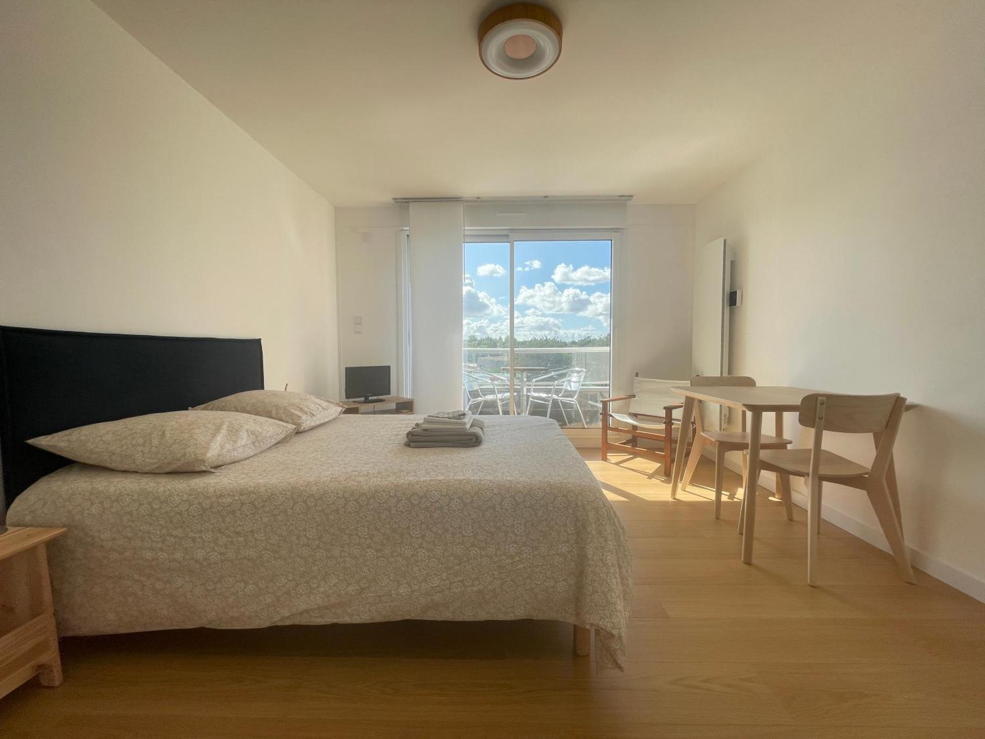 Studio - Balcon - Bord De Mer Courseulles-sur-Mer Exterior photo